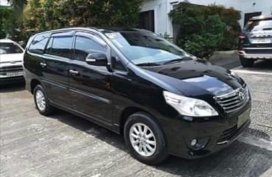 Black Toyota Innova 2012 for sale in Manual