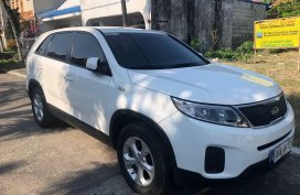 White Kia Sorento 2015 for sale in Automatic