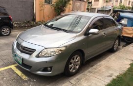 Selling Silver Toyota Corolla 2010 in Manila
