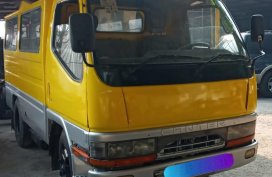 Yellow Mitsubishi Fuso 2015 for sale in Manual