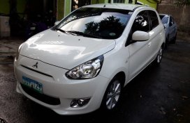 Selling White Mitsubishi Mirage 2013 in Manila