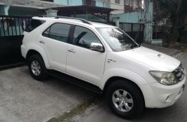 Sell Pearl White 2006 Toyota Fortuner in Manila