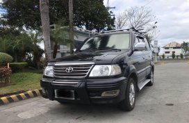 Selling Toyota Revo 2004 in Pasay