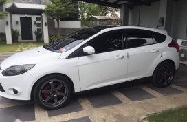 Sell White 2012 Ford Focus Wagon (Estate) in Malolos