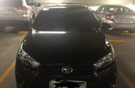 Selling Black Toyota Yaris 2016 in Manila