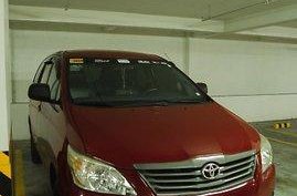 Red Toyota Innova 2013 for sale in Quezon City 