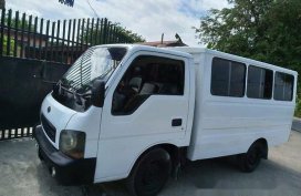 Selling White Kia Kc2700 2004 at 100000 km