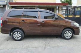 Brown Toyota Innova 2015 Manual for sale
