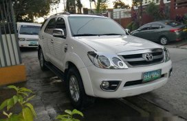Sell White 2007 Toyota Fortuner in Quezon City