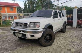White Nissan Frontier 2000 for sale in Batangas City