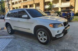White Bmw X5 2009 at 61000 km for sale 