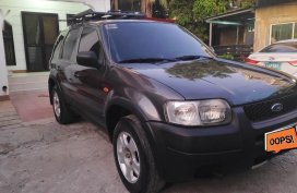 Black Ford Escape 2004 for sale in Manila