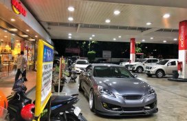 Sell 2012 Hyundai Genesis in Santa Rosa 