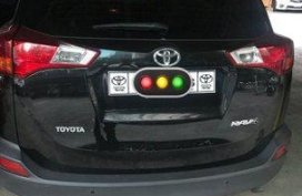 Selling Black Toyota Rav4 2015 at 29000 km