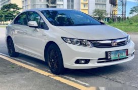 Selling White Honda Civic 2012 at 29000 km 
