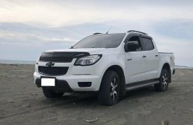Selling White Chevrolet Colorado 2015 at 40000 km