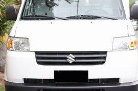 White Suzuki Apv 2017 at 25000 km for sale