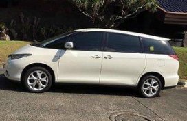 White Toyota Previa 2007 at 95289 km for sale