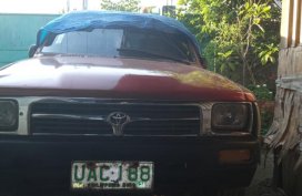 Sell 2009 Toyota Hilux in Manila