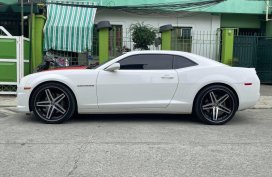 White Chevrolet Camaro 2012 for sale in Manila