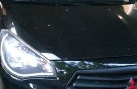 Selling Black Mitsubishi Mirage 2017 in Legazpi