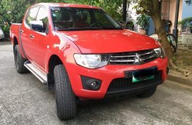 Selling Mitsubishi Strada 2013 in Makati