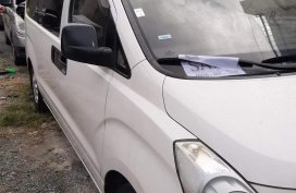 Sell White 2005 Hyundai Accent in Manila