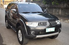Sell Black 2009 Mitsubishi Montero sport in Quezon City