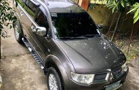 Selling Grey Mitsubishi Montero sport 2013 in Cabanatuan