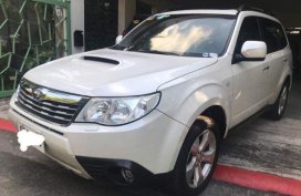 Pearlwhite Subaru Forester 2010 for sale in San Juan