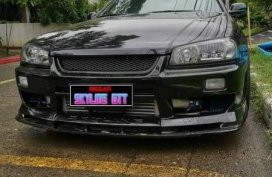 Selling Black Nissan Skyline 2000 in Makati