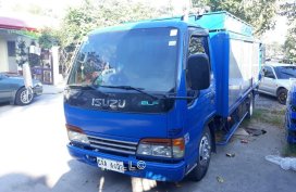 Blue Isuzu Elf 2017 for sale in San Fernando