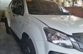 Selling White Isuzu D-Max 2016 in Quezon City