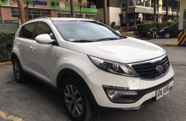 White Kia Sportage 2014 for sale in Makati