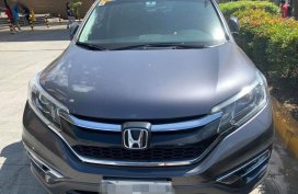 Grey Honda Cr-V 2017 for sale in Manila