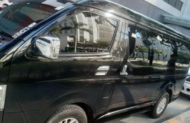 Black Toyota Grandia 2015 for sale in Automatic