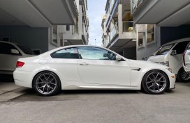 White Bmw M3 2008 for sale in Quezon City