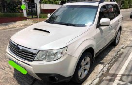 White Subaru Forester 2010 for sale in Quezon City