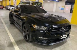 Sell Black 2015 Ford Mustang Coupe / Roadster in Manila