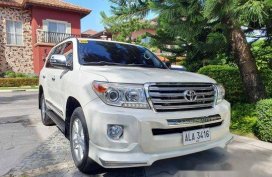 Selling White Toyota Land Cruiser 2015 in Bacoor