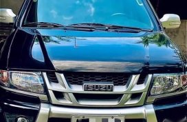 Black Isuzu Crosswind 2015 for sale in Naic