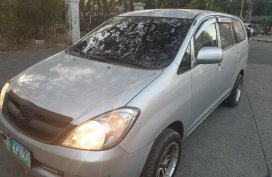 Selling Silver Toyota Innova 1996 in Mandaluyong