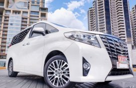 White Toyota Alphard 2017 for sale in San Francisco