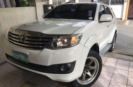 Sell White 2012 Toyota Fortuner in Pilar