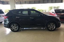 Sell 2013 Hyundai Santa Fe in Balete