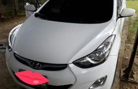 Selling White Hyundai Elantra 2014 in Quezon City