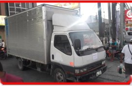 White Mitsubishi Fuso 2000 for sale in Automatic