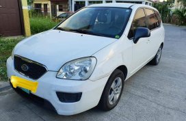 Sell White 2012 Kia Carens in Manila