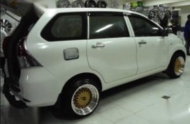 Sell White 2016 Toyota Avanza in Manila