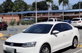 Sell White 2014 Volkswagen Jetta in Las Pinas